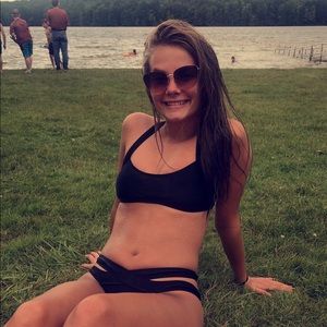 Meet your Posher, Angellia